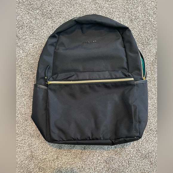 kroser Handbags - Kroser black laptop backpack